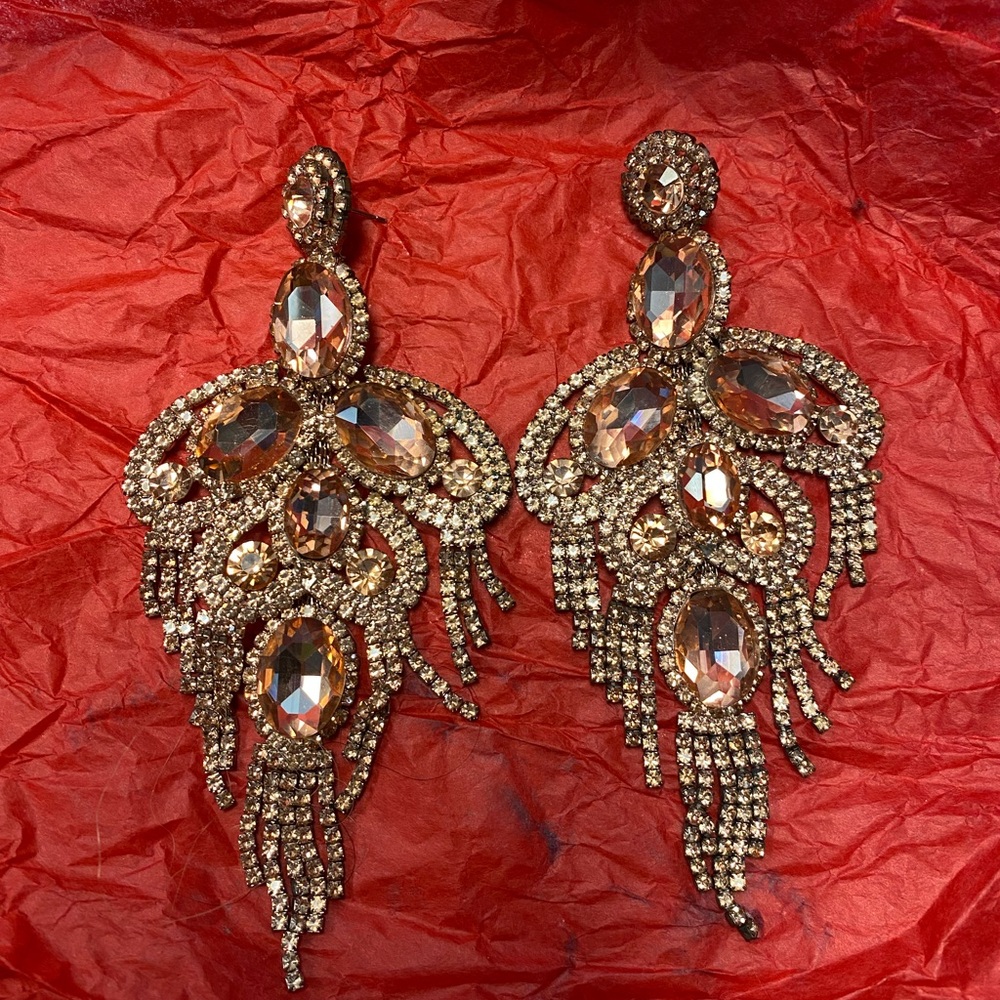 Elegant Gold Statement Earrings